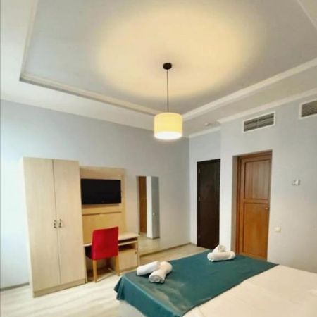 Hotel My Rose Batumi Exterior photo